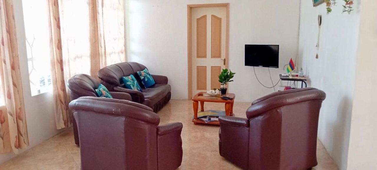 Le Serin Villa Flic en Flac Екстер'єр фото