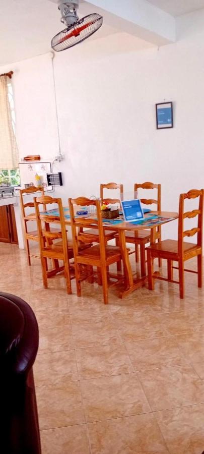 Le Serin Villa Flic en Flac Екстер'єр фото